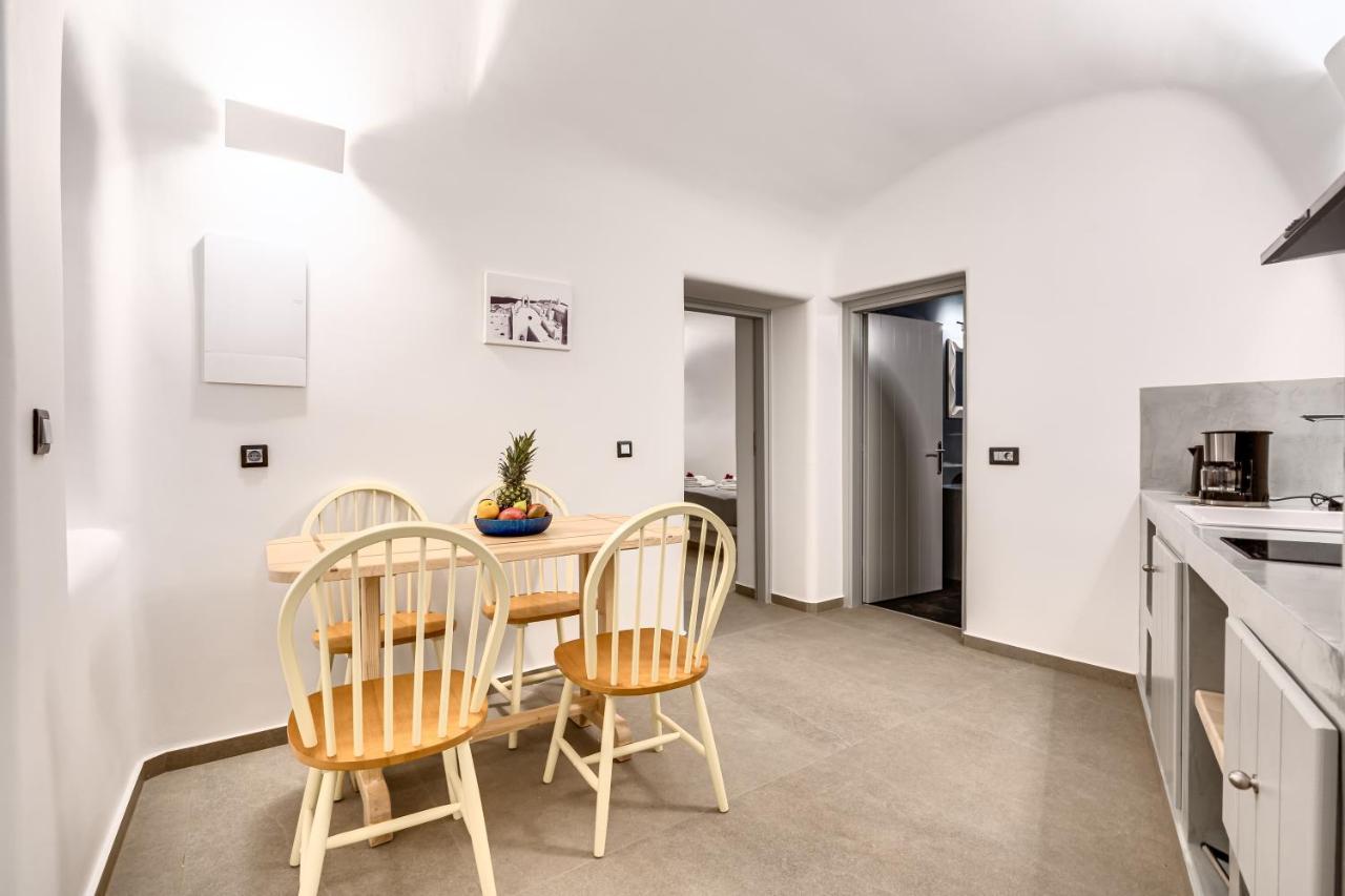 Tiara Suites Santorini Fira  Bagian luar foto