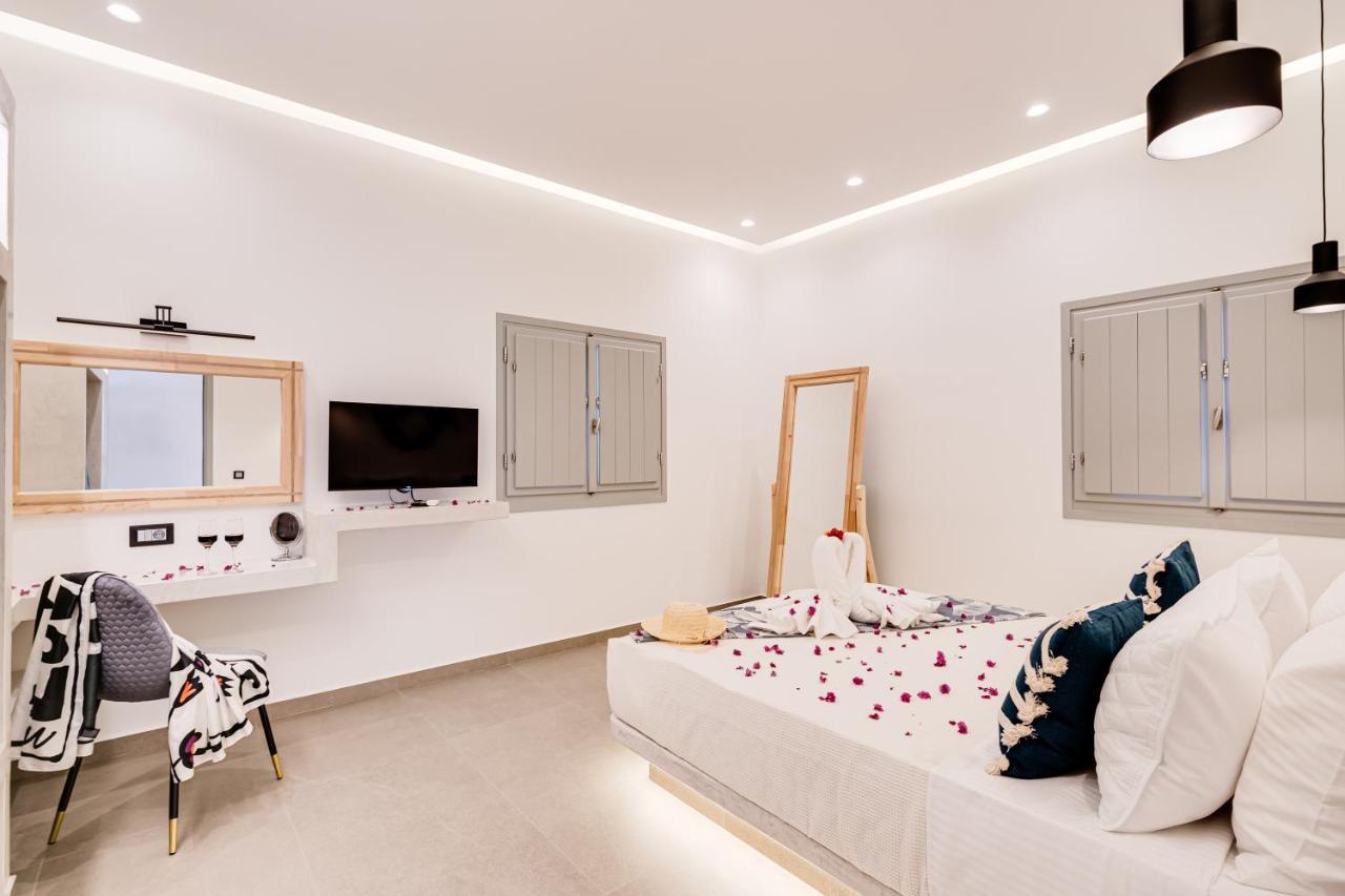 Tiara Suites Santorini Fira  Bagian luar foto