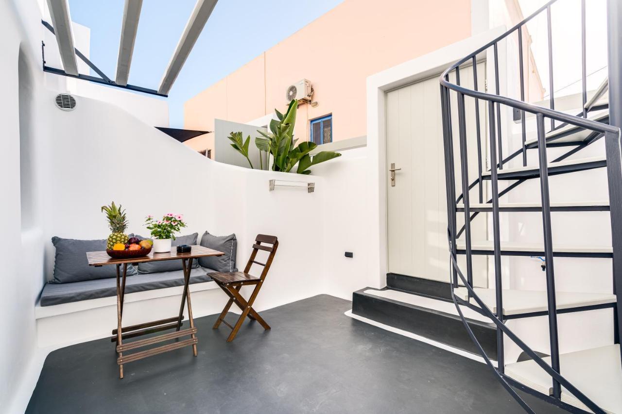 Tiara Suites Santorini Fira  Bagian luar foto