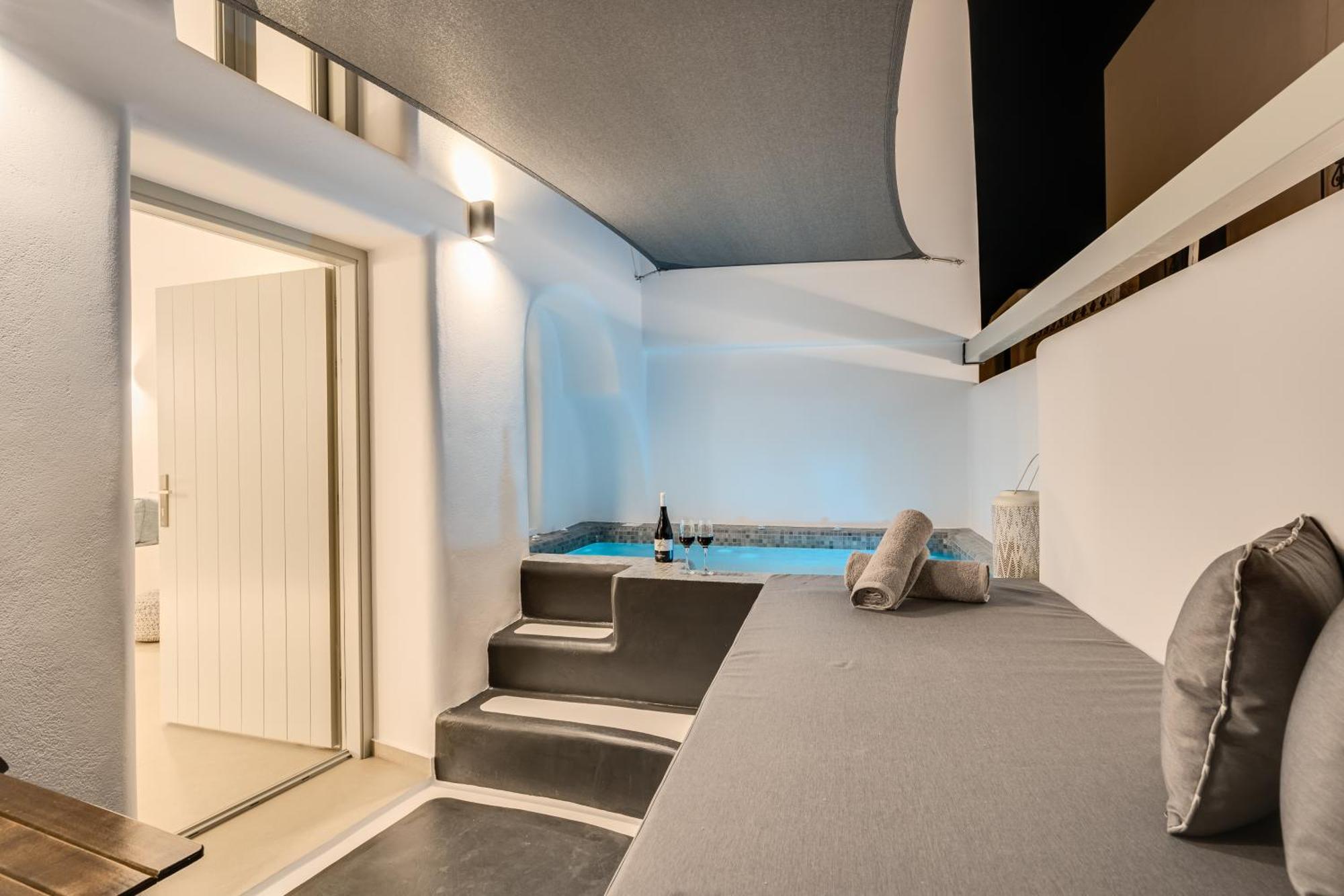 Tiara Suites Santorini Fira  Bagian luar foto