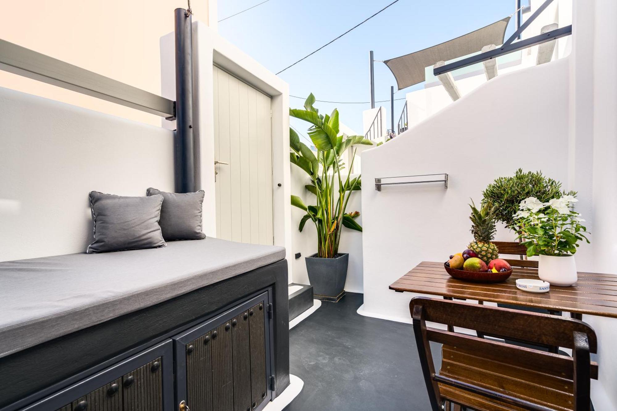 Tiara Suites Santorini Fira  Bagian luar foto