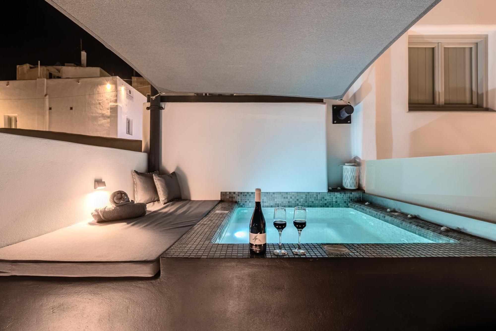 Tiara Suites Santorini Fira  Bagian luar foto